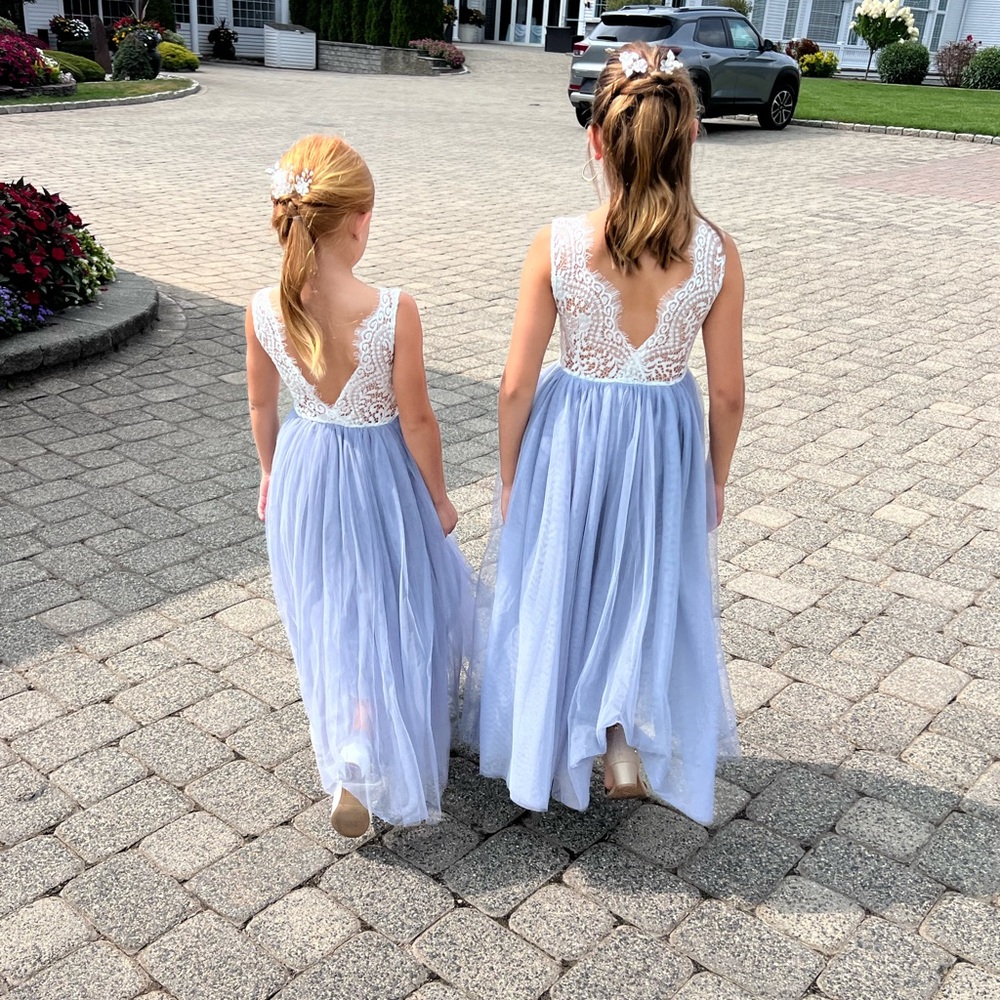 EUC Flower Girl or formal dress/wedding - lace white top with blue skirt. Size 8 - Picture 7 of 7